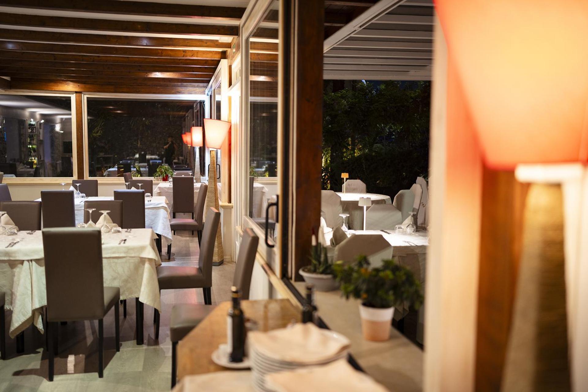 Hotel Ristorante Le Rose ブリアーティコ エクステリア 写真